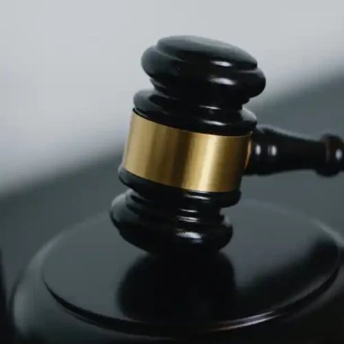 about-us-hero-cover@2x Legal Facts Study Service by a Saudi Lawyer